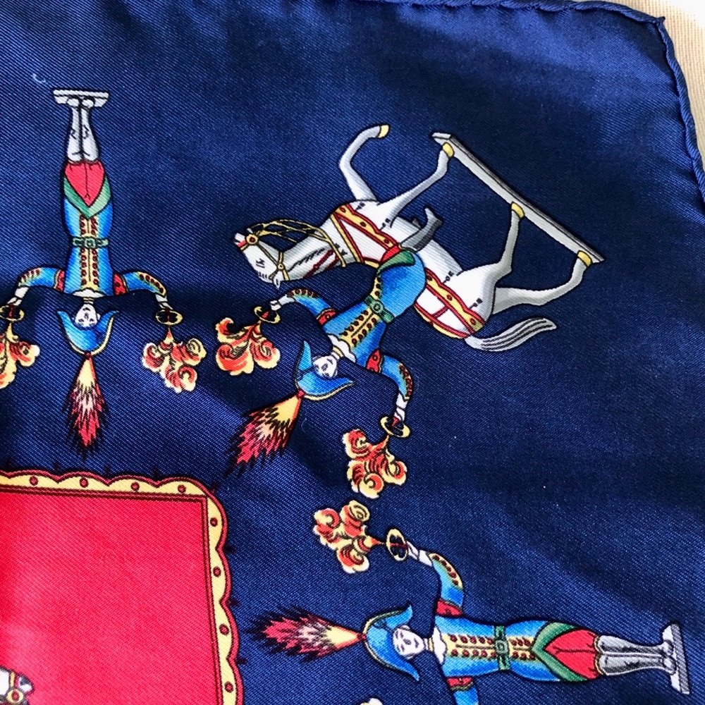 Vintage Authentic Hermès Silk Scarf 90cm Les Artificiers - Picture 8 of 10
